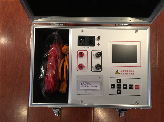 LCZZ-10变压器直流电阻测试仪用于，绕组的直流电阻测量是变压器的例行试验之一，其目的主要是检查绕组之间、绕组与引线之间的连接或机械特性是否良好、各相绕组之间的电阻是否平衡等，以保证变压器的安全运行。