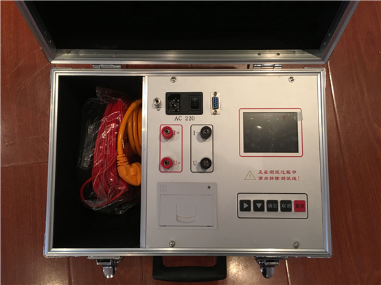 LCZZ-20A直流电阻测试仪用于，绕组的直流电阻测量是变压器的例行试验之一，其目的主要是检查绕组之间、绕组与引线之间的连接或机械特性是否良好、各相绕组之间的电阻是否平衡等，以保证变压器的安全运行。