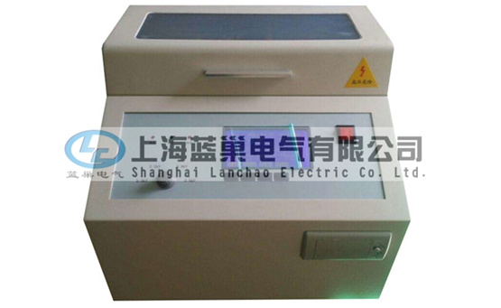 LCY-100B绝缘油介电强度试验仪是我公司经过多次现场试验和长期不懈努力，精心开发的高准确度、全数字化工业仪器。该机操作简便，造型美观大方